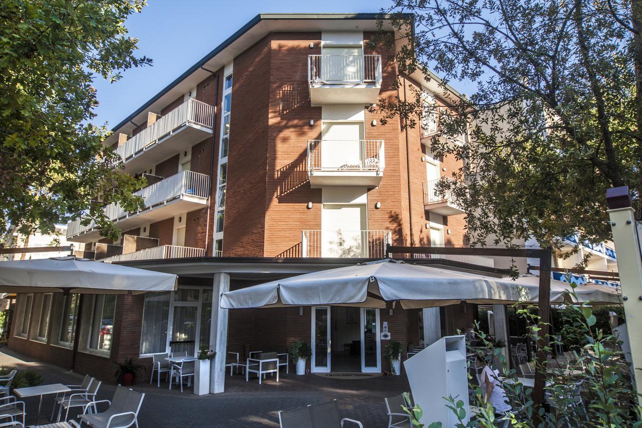 Hotel Orsa Maggiore Milano Marittima Exteriér fotografie